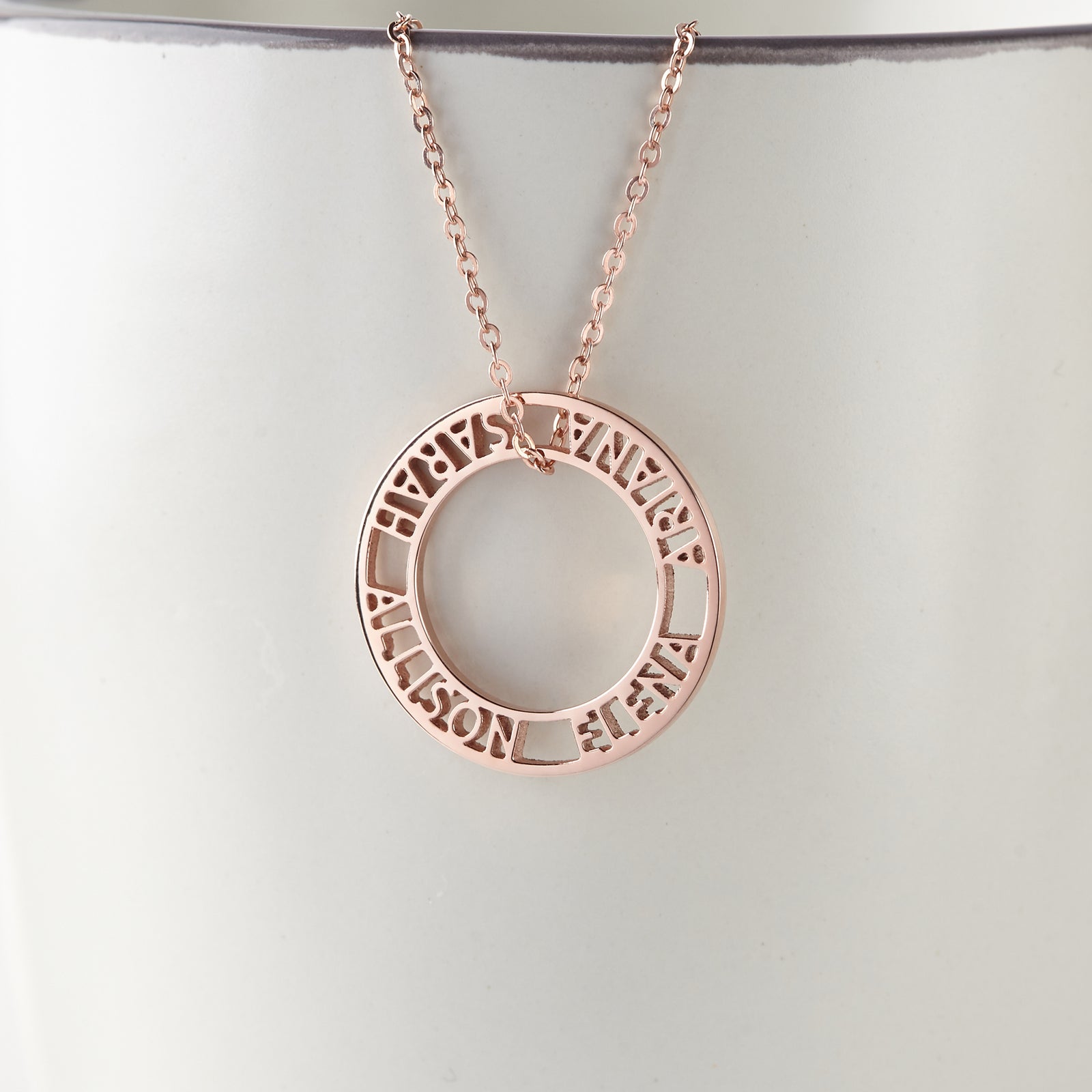 Circle of Love for Mom